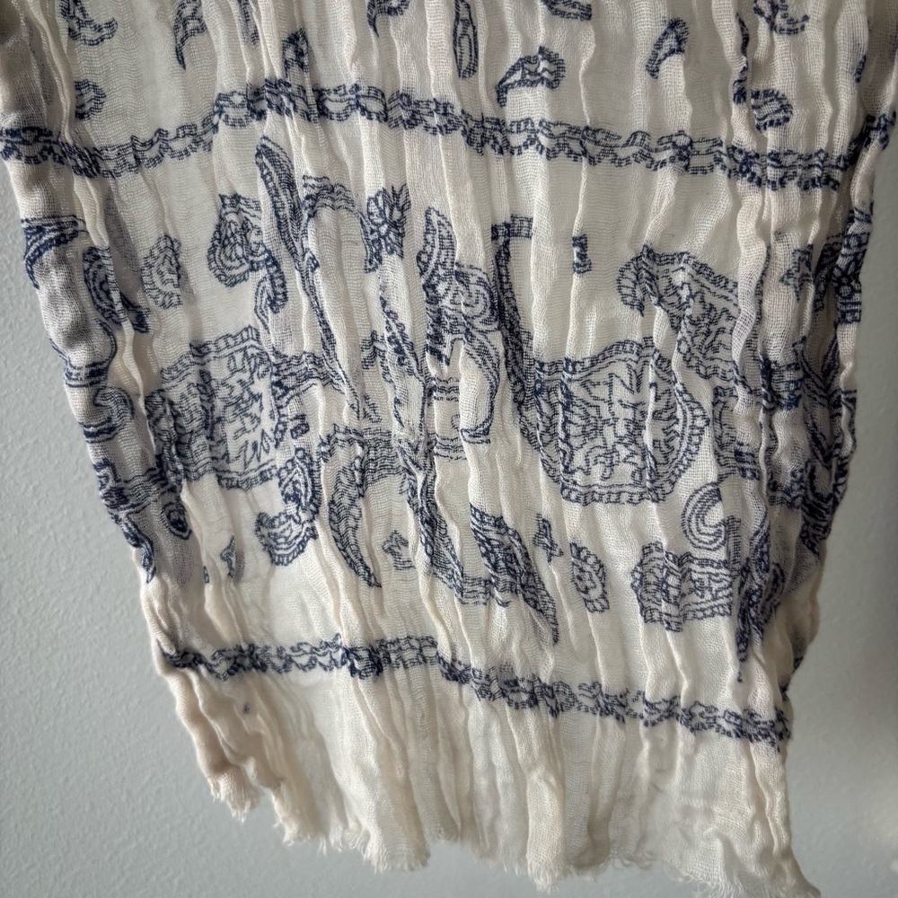 Lucky Brand Cream and Blue Patterned Scarf - Picture 2 of 4